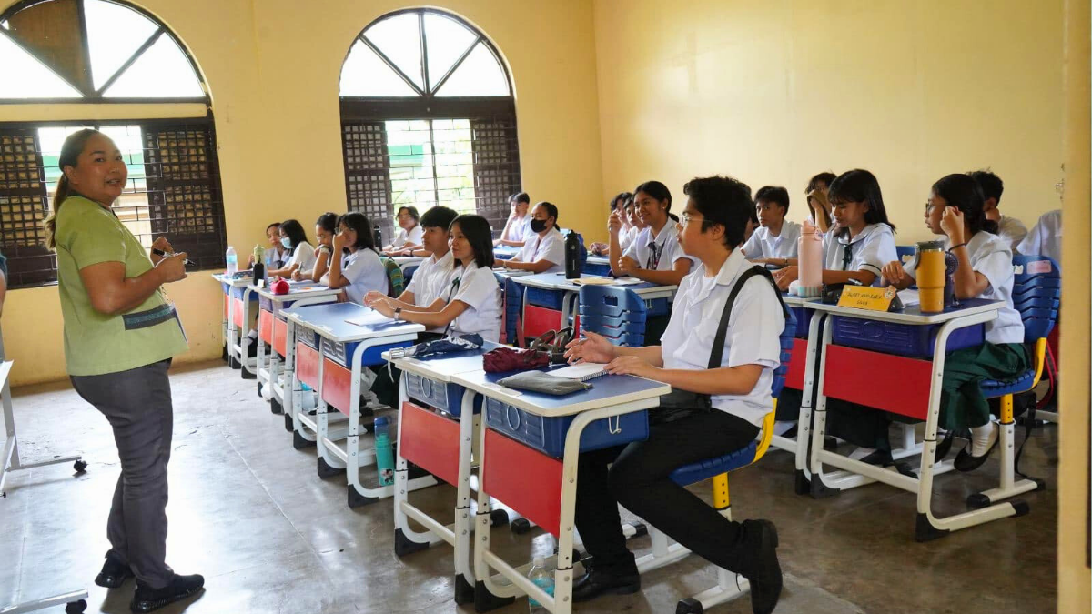 House Bill Proposes ₱1,000 Monthly Allowance for All Students